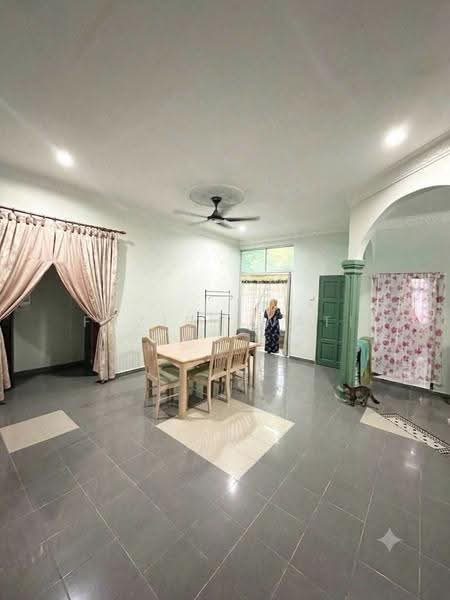 Bungalow House untuk Dijual di Kertih (Terengganu) - Fazielawatie Ishak - Dining Room - PropertyGuru.com.my