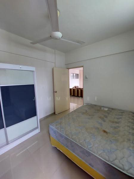 Kondominium untuk Dijual di Casa Damansara - Jimmy Lee - Bedroom - PropertyGuru.com.my