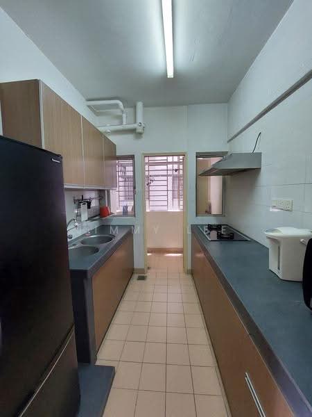 Kondominium untuk Dijual di Casa Damansara - Jimmy Lee - Kitchen - PropertyGuru.com.my