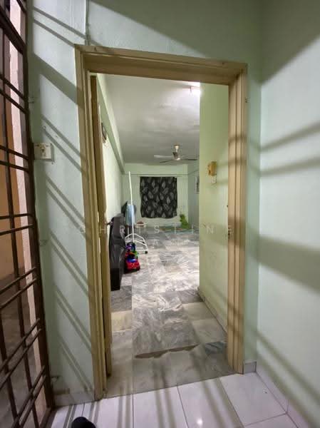 Apartment for Rent at Pangsapuri Sri Pelangi - Christine Tan - Living Room - PropertyGuru.com.my