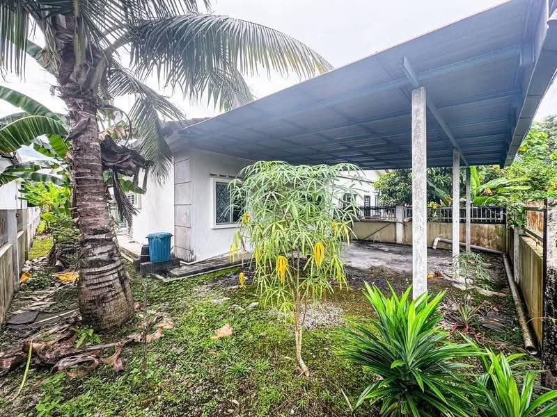 Semi-Detached House for Sale in Kampung Teluk Panglima Garang (Telok Panglima Garang) - Tasya Ruslan - PropertyGuru.com.my