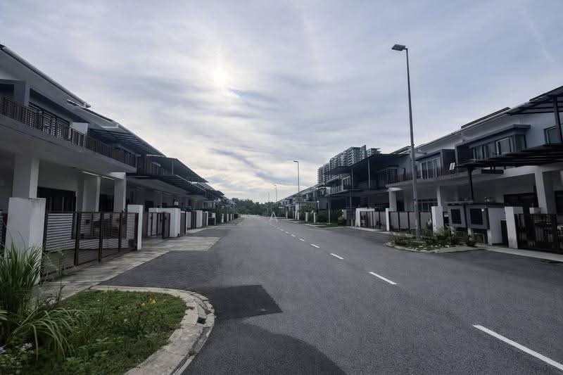Rumah Teres 2-Tingkat untuk Dijual di Puchong (Selangor) - A Chong - Exterior - PropertyGuru.com.my