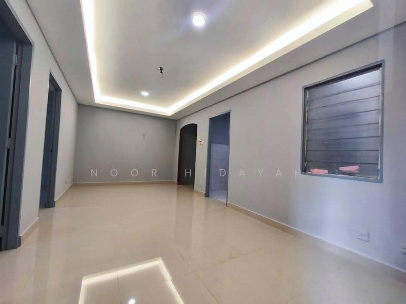 Flat for Sale at Kampung Lindungan PJS 8 - Noor Hidayah Mohamad Noor - Interior - PropertyGuru.com.my