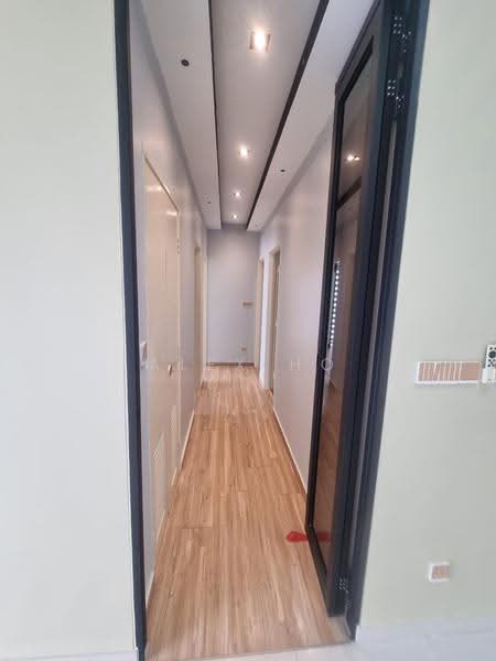 Condominium for Rent at The Hamilton - Alex Ho - Corridor - PropertyGuru.com.my
