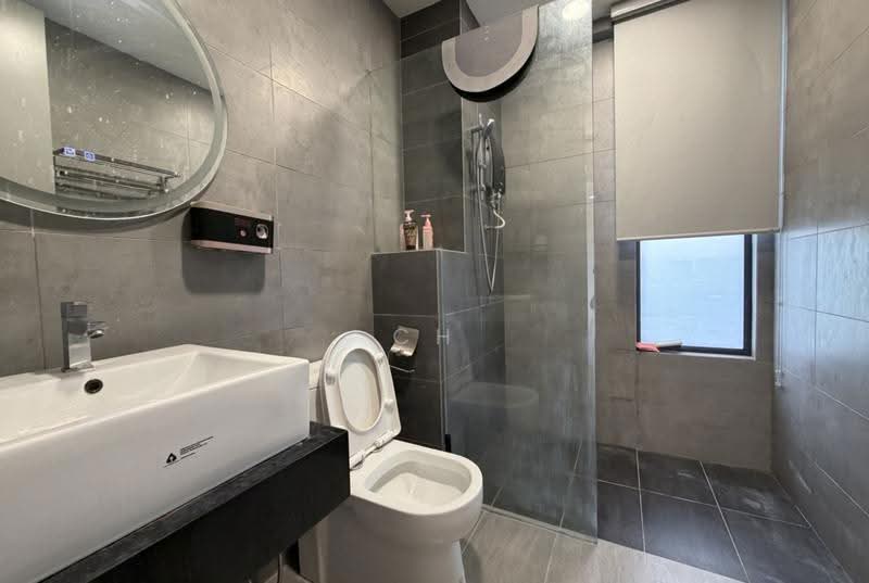 Service Residence for Sale at The Era @ Duta North - CH Ng - Bathroom - PropertyGuru.com.my
