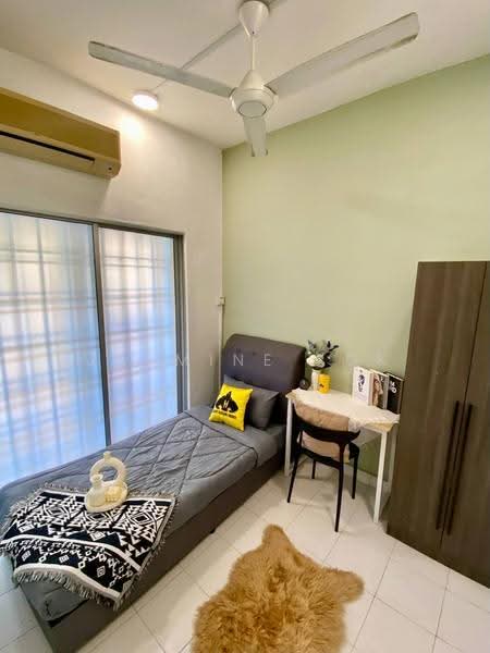 Rumah Teres 2-Tingkat untuk Disewa di Bandar Putra Permai (Seri Kembangan) - Jasmine Kok - Bedroom - PropertyGuru.com.my