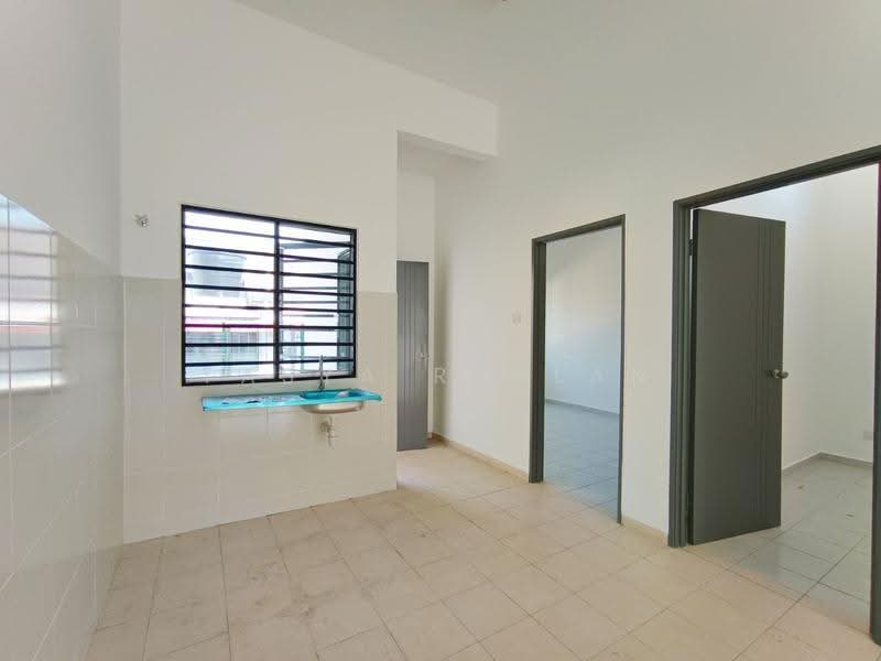 Rumah Teres 1-Tingkat untuk Dijual di Seremban (Negeri Sembilan) - Tasya Ruslan - Kitchen - PropertyGuru.com.my