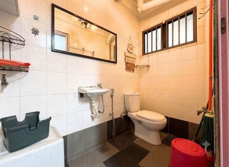 2-storey Terraced House for Sale in Taman Kajang Baru (Kajang) - Tasya Ruslan - Bathroom - PropertyGuru.com.my