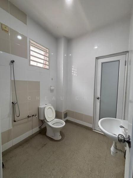 2-storey Terraced House for Rent in Permatang Pauh (Penang) - Cheau Chie Ooi - Bathroom - PropertyGuru.com.my