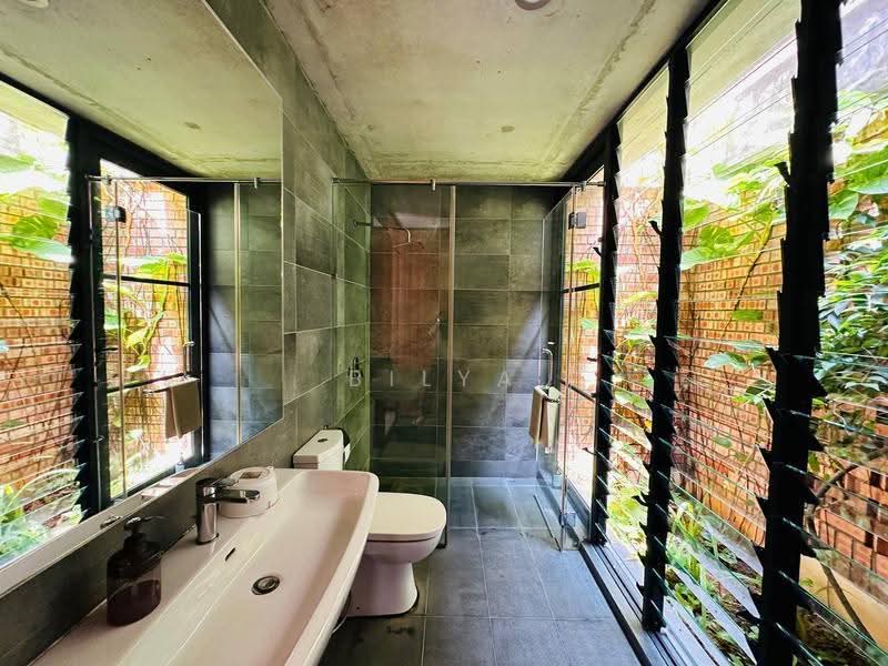 Bungalow House untuk Dijual di Port Dickson (Negeri Sembilan) - BILYA ARIFF - Bathroom - PropertyGuru.com.my