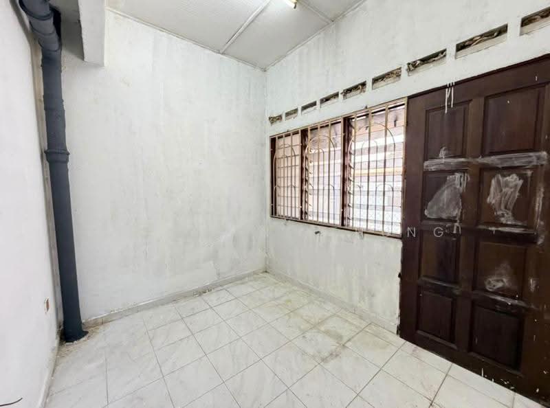 Rumah Teres 2-Tingkat untuk Dijual di Taman Johor Jaya (Johor Bahru) - Catherine Thung - Interior - PropertyGuru.com.my