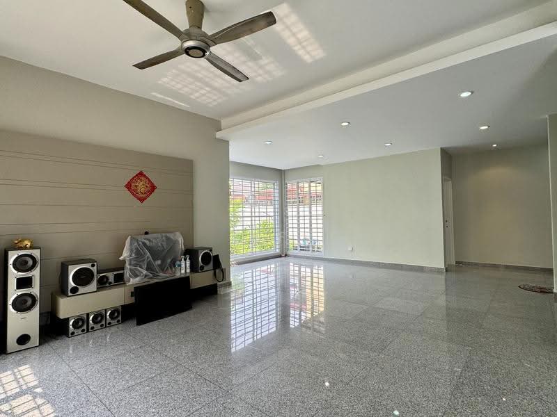 2-storey Terraced House for Sale in Mutiara Rini (Skudai) - Jeff Shee - Living Room - PropertyGuru.com.my