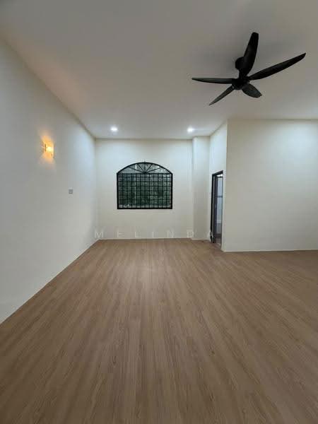 Rumah Teres 2-Tingkat untuk Dijual di Taman Pulai Utama (Skudai) - Melinda Ee - Living Room - PropertyGuru.com.my