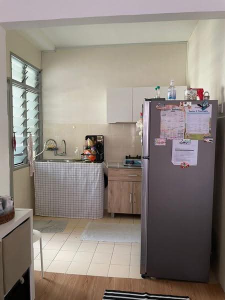 Rumah Flat untuk Dijual di Rumah Pangsa Laman Tasik - Daniel Yong - Kitchen - PropertyGuru.com.my