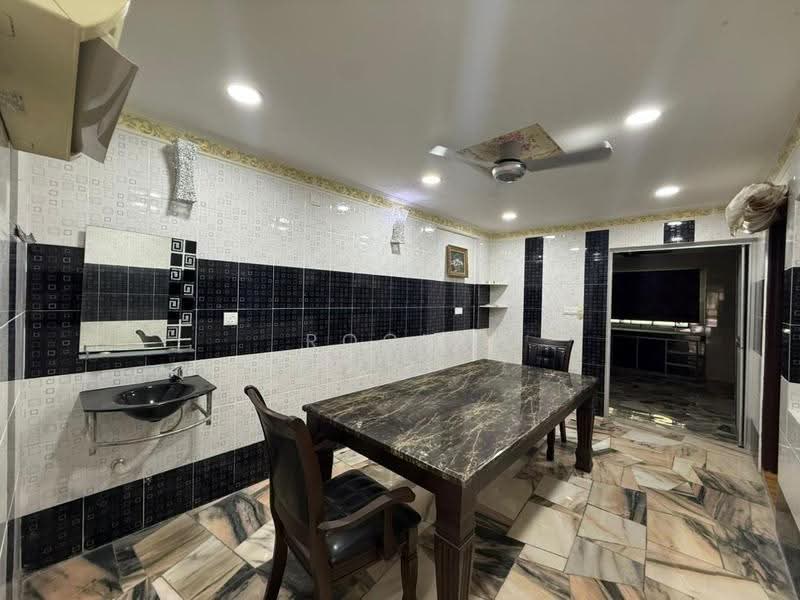 Rumah Teres 2.5-Tingkat untuk Dijual di Bandar Tasik Puteri (Rawang) - Rocky Chan - PropertyGuru.com.my