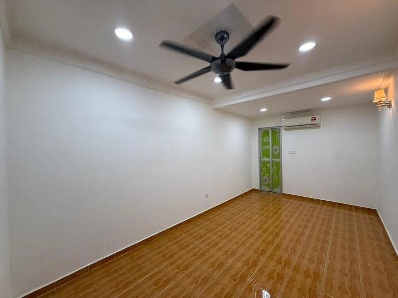 Rumah Teres 2.5-Tingkat untuk Dijual di Bandar Tasik Puteri (Rawang) - Rocky Chan - PropertyGuru.com.my