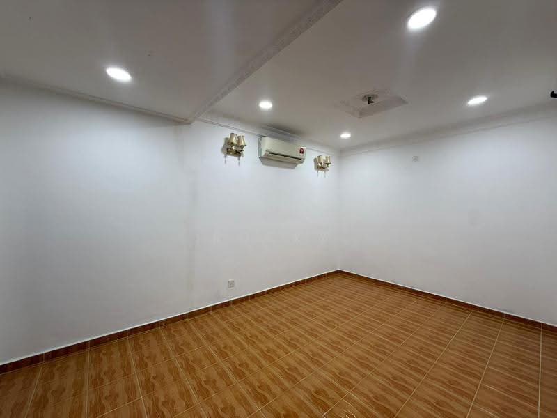 Rumah Teres 2.5-Tingkat untuk Dijual di Bandar Tasik Puteri (Rawang) - Rocky Chan - PropertyGuru.com.my
