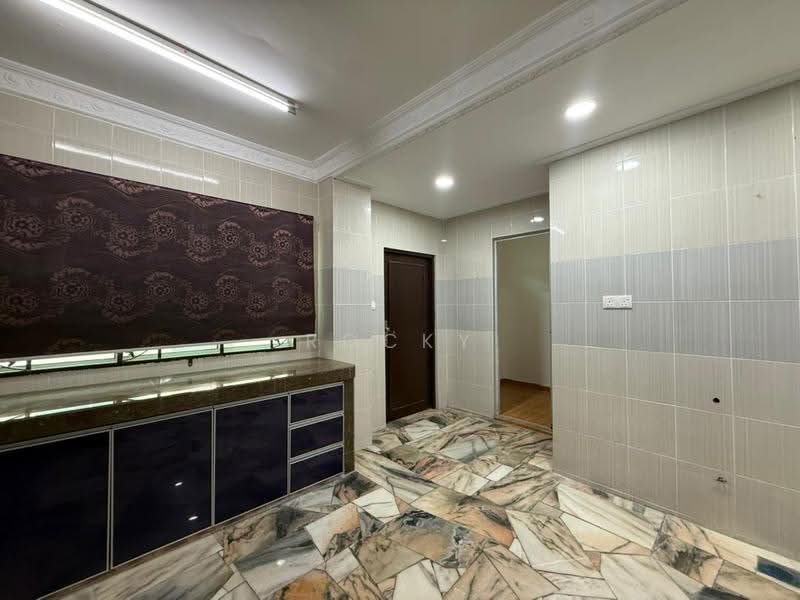 Rumah Teres 2.5-Tingkat untuk Dijual di Bandar Tasik Puteri (Rawang) - Rocky Chan - PropertyGuru.com.my