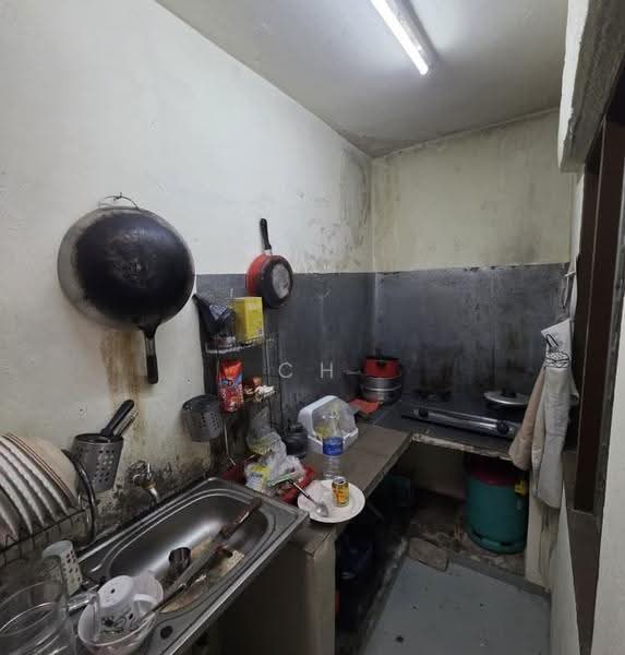 2-storey Terraced House for Sale in Taman Sri Sinar (Segambut) - CH Ng - Kitchen - PropertyGuru.com.my