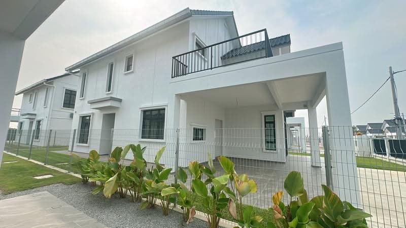 Bungalow House for Sale in Bemban (Melaka) - Mii Ong - Exterior - PropertyGuru.com.my