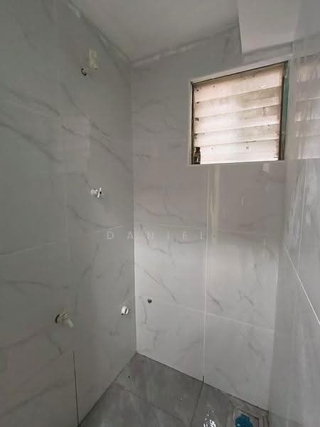 Rumah Flat untuk Dijual di Taman Megah - Daniel Yong - Bathroom - PropertyGuru.com.my