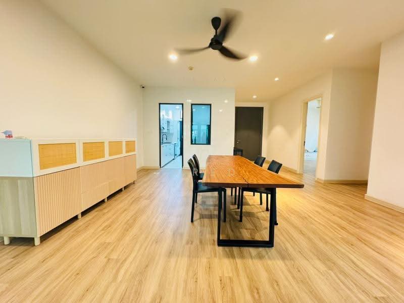 Rumah Berkembar untuk Disewa di Cyberjaya (Selangor) - Jared Wong - Dining Room - PropertyGuru.com.my