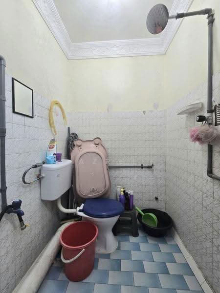 Rumah Flat untuk Dijual di Kelumpuk Sunding Malam - Azrul Ismail - Bathroom - PropertyGuru.com.my