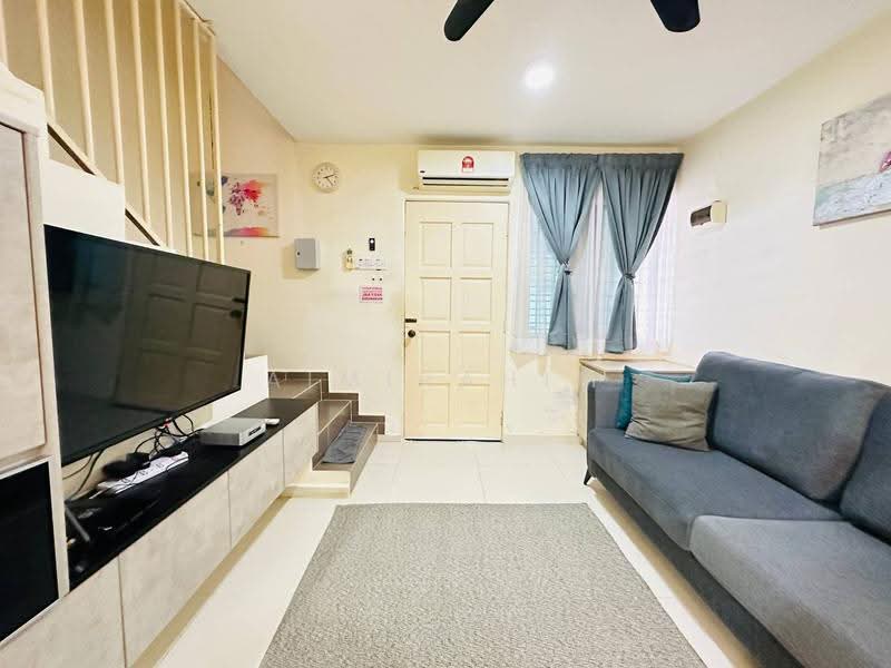 Rumah Teres 2-Tingkat untuk Dijual di Pandan Jaya (Ampang) - AimiRahim Hartanah - Living Room - PropertyGuru.com.my