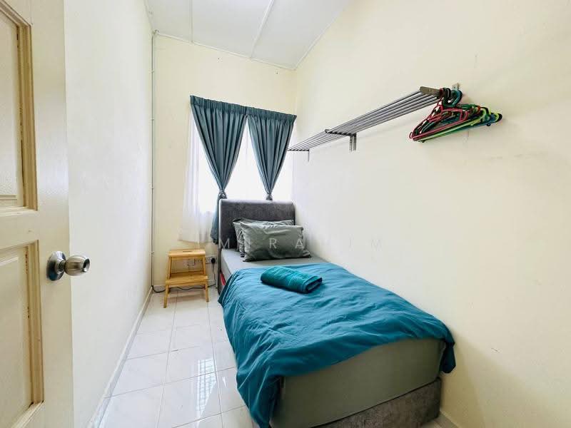 Rumah Teres 2-Tingkat untuk Dijual di Pandan Jaya (Ampang) - AimiRahim Hartanah - Bedroom - PropertyGuru.com.my