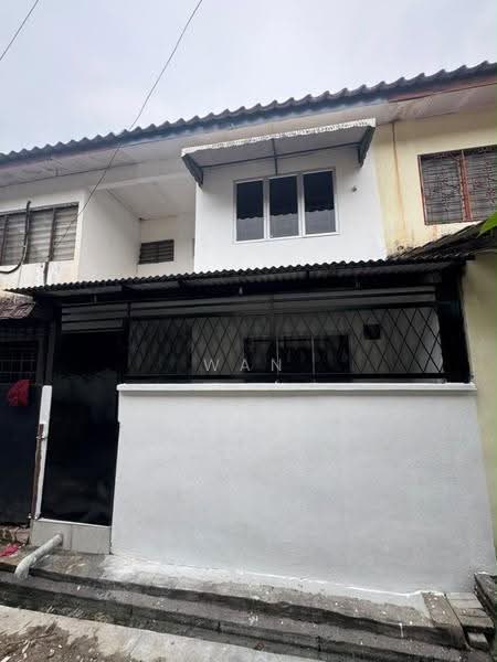 2-storey Terraced House for Sale in Taman Sri Muda (Shah Alam) - Wan Azlan Ahmad - Exterior - PropertyGuru.com.my