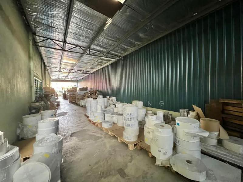 Semi-D Factory for Sale in Taman Desa Cemerlang (Ulu Tiram) - C.T Chong - Interior - PropertyGuru.com.my