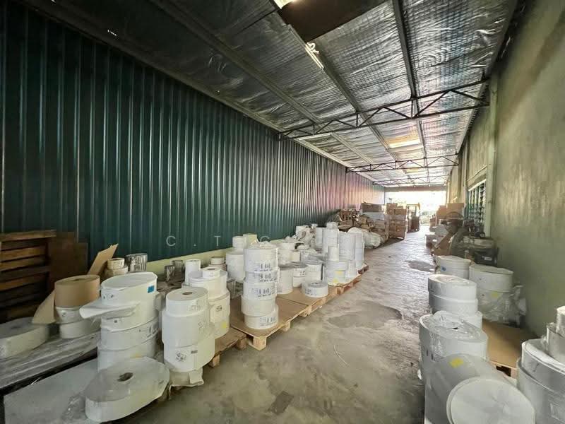 Semi-D Factory for Sale in Taman Desa Cemerlang (Ulu Tiram) - C.T Chong - Interior - PropertyGuru.com.my