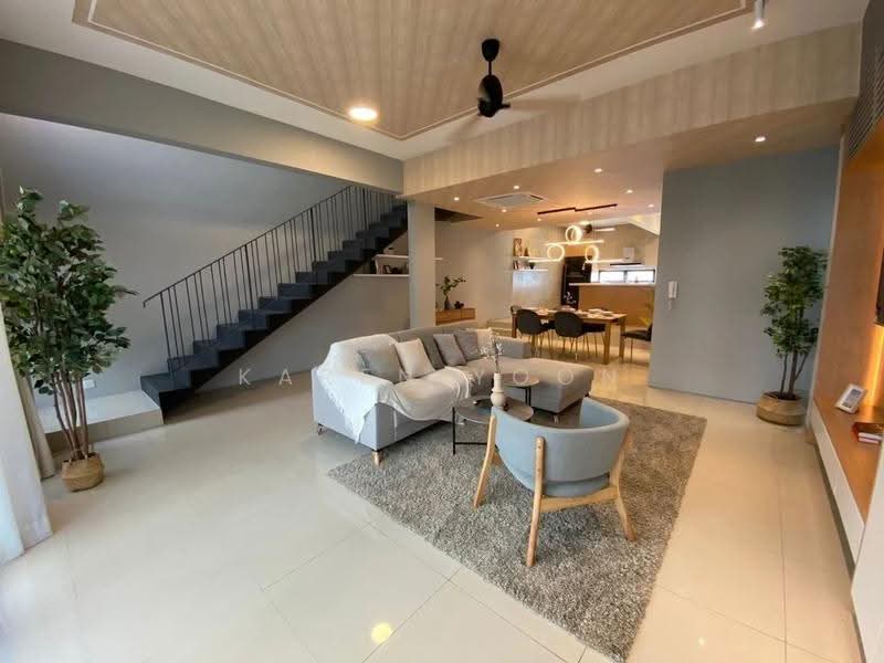 Rumah Bandar untuk Dijual di Kayu Ara (Selangor) - Karen Yoon - Living Room - PropertyGuru.com.my