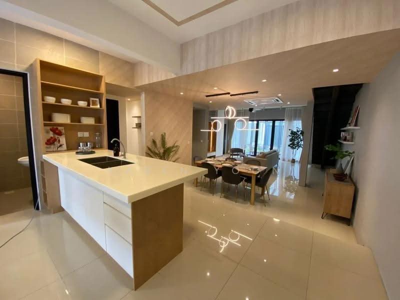 Rumah Bandar untuk Dijual di Kayu Ara (Selangor) - Karen Yoon - Kitchen - PropertyGuru.com.my