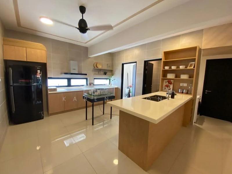 Rumah Bandar untuk Dijual di Kayu Ara (Selangor) - Karen Yoon - Kitchen - PropertyGuru.com.my