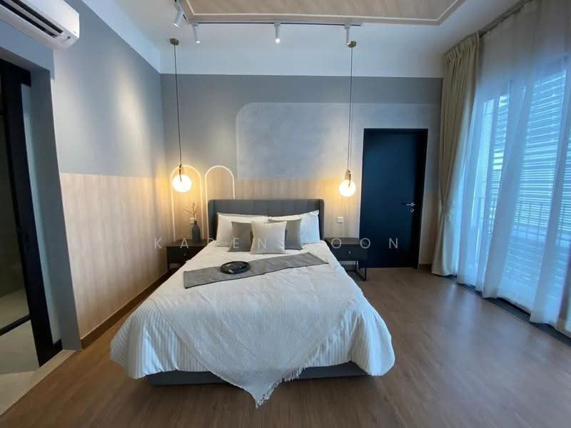 Rumah Bandar untuk Dijual di Kayu Ara (Selangor) - Karen Yoon - Bedroom - PropertyGuru.com.my