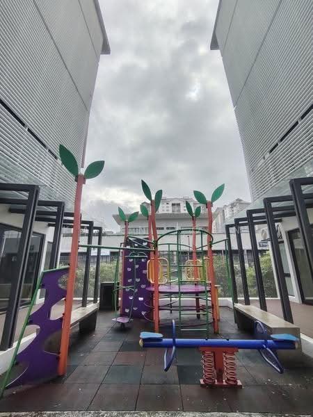 Rumah Bandar untuk Dijual di Kayu Ara (Selangor) - Karen Yoon - Exterior - PropertyGuru.com.my