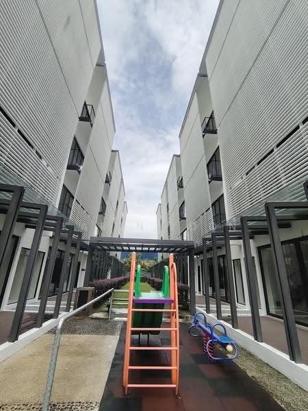 Rumah Bandar untuk Dijual di Kayu Ara (Selangor) - Karen Yoon - Exterior - PropertyGuru.com.my