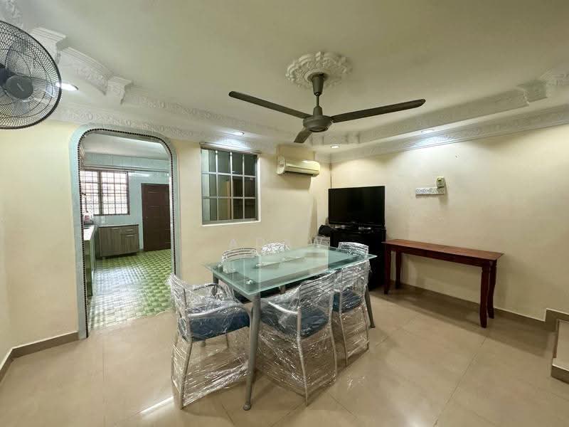 2-storey Terraced House for Rent in Taman Pandamaran Jaya (Pelabuhan Klang) - Adaw Zain - Dining Room - PropertyGuru.com.my