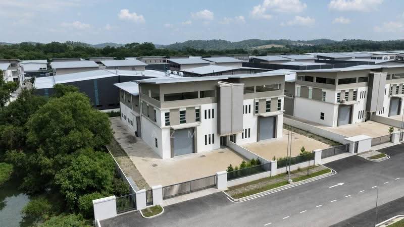 Semi-D Factory for Rent in Rawang (Selangor) - Azmi . - Exterior - PropertyGuru.com.my