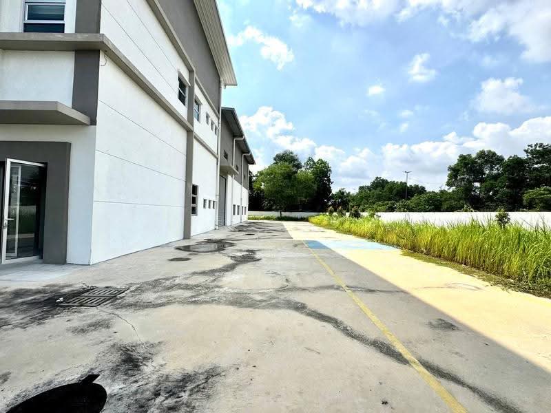 Semi-D Factory for Rent in Rawang (Selangor) - Azmi . - Exterior - PropertyGuru.com.my