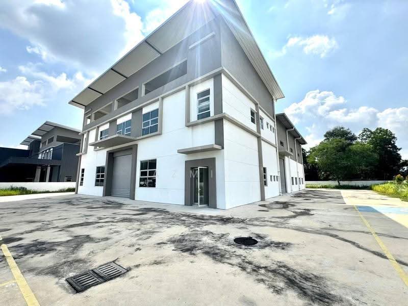Semi-D Factory for Rent in Rawang (Selangor) - Azmi . - Exterior - PropertyGuru.com.my