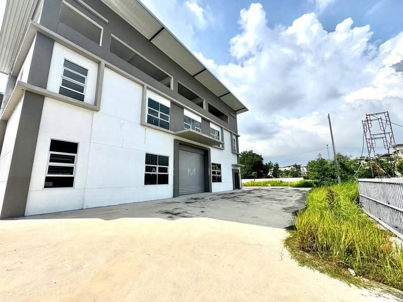 Semi-D Factory for Rent in Rawang (Selangor) - Azmi . - Exterior - PropertyGuru.com.my