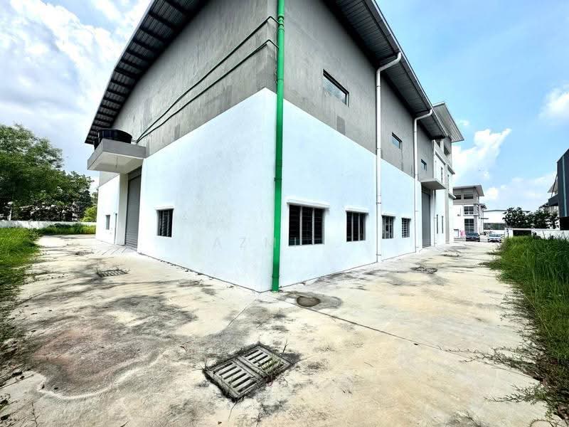 Semi-D Factory for Rent in Rawang (Selangor) - Azmi . - Exterior - PropertyGuru.com.my