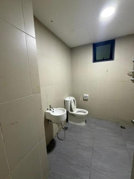 Kondominium untuk Disewa di The Promenade - Gyson Goh - Bathroom - PropertyGuru.com.my