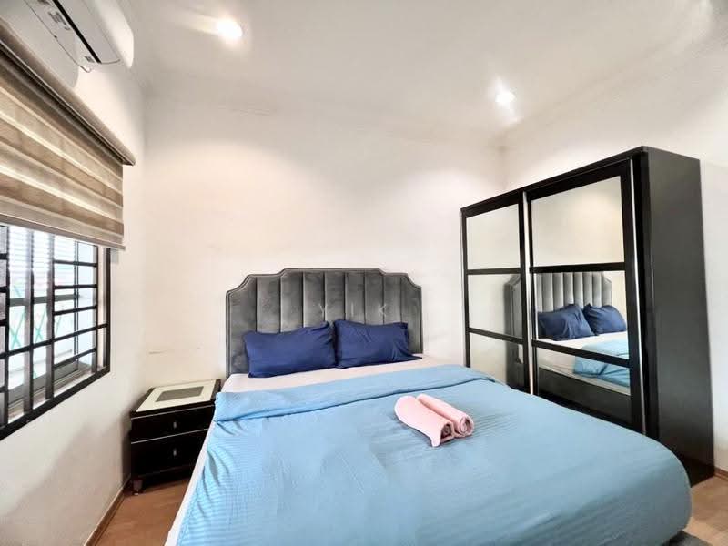 Semi-Detached House for Sale in Taman Abad (Johor Bahru) - Yik Tat - Bedroom - PropertyGuru.com.my
