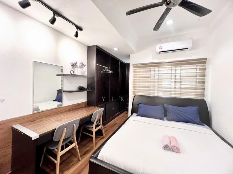 Semi-Detached House for Sale in Taman Abad (Johor Bahru) - Yik Tat - Bedroom - PropertyGuru.com.my