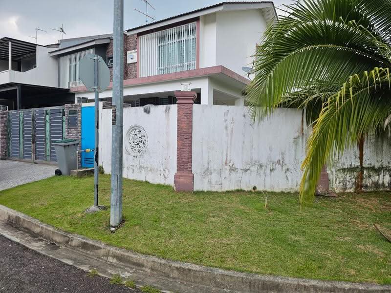 2-storey Terraced House for Sale in Mutiara Rini (Skudai) - Prashin Seagar - Exterior - PropertyGuru.com.my