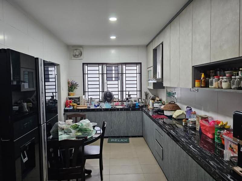 2-storey Terraced House for Sale in Mutiara Rini (Skudai) - Prashin Seagar - Kitchen - PropertyGuru.com.my