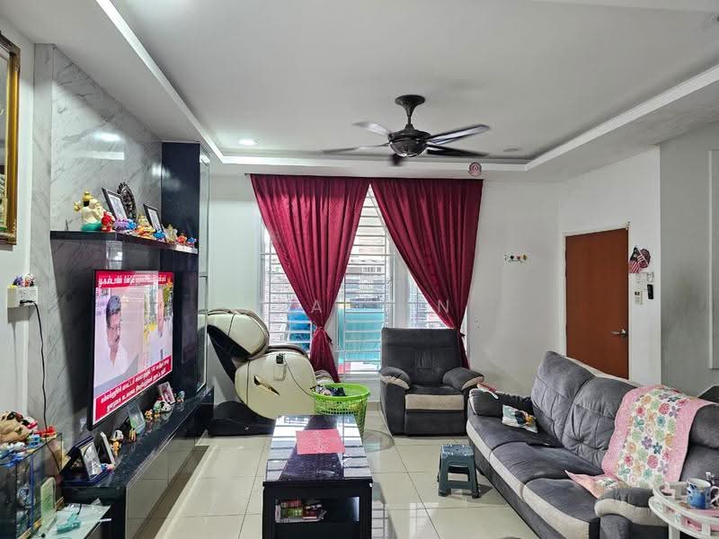 2-storey Terraced House for Sale in Mutiara Rini (Skudai) - Prashin Seagar - Living Room - PropertyGuru.com.my